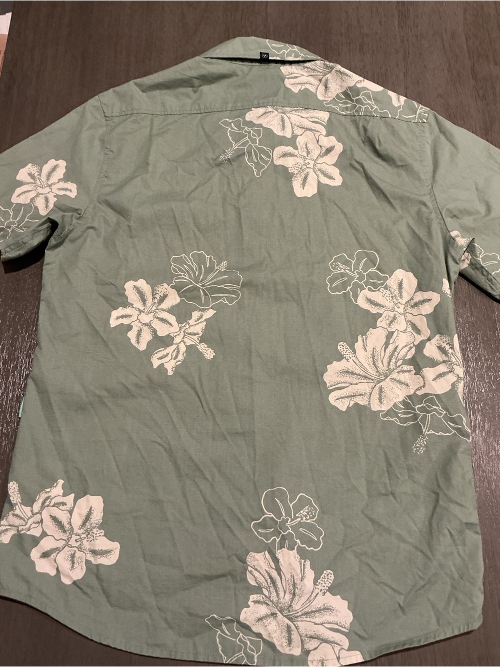 VISSLA Byebiscus Eco Sage Green Short-Sleeve Floral Button-Up Shirt M - Picture 8 of 13